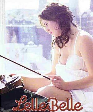 她美丽