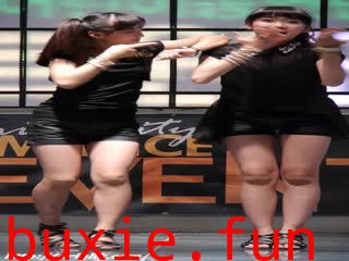 皮裤小妹这么风骚 01